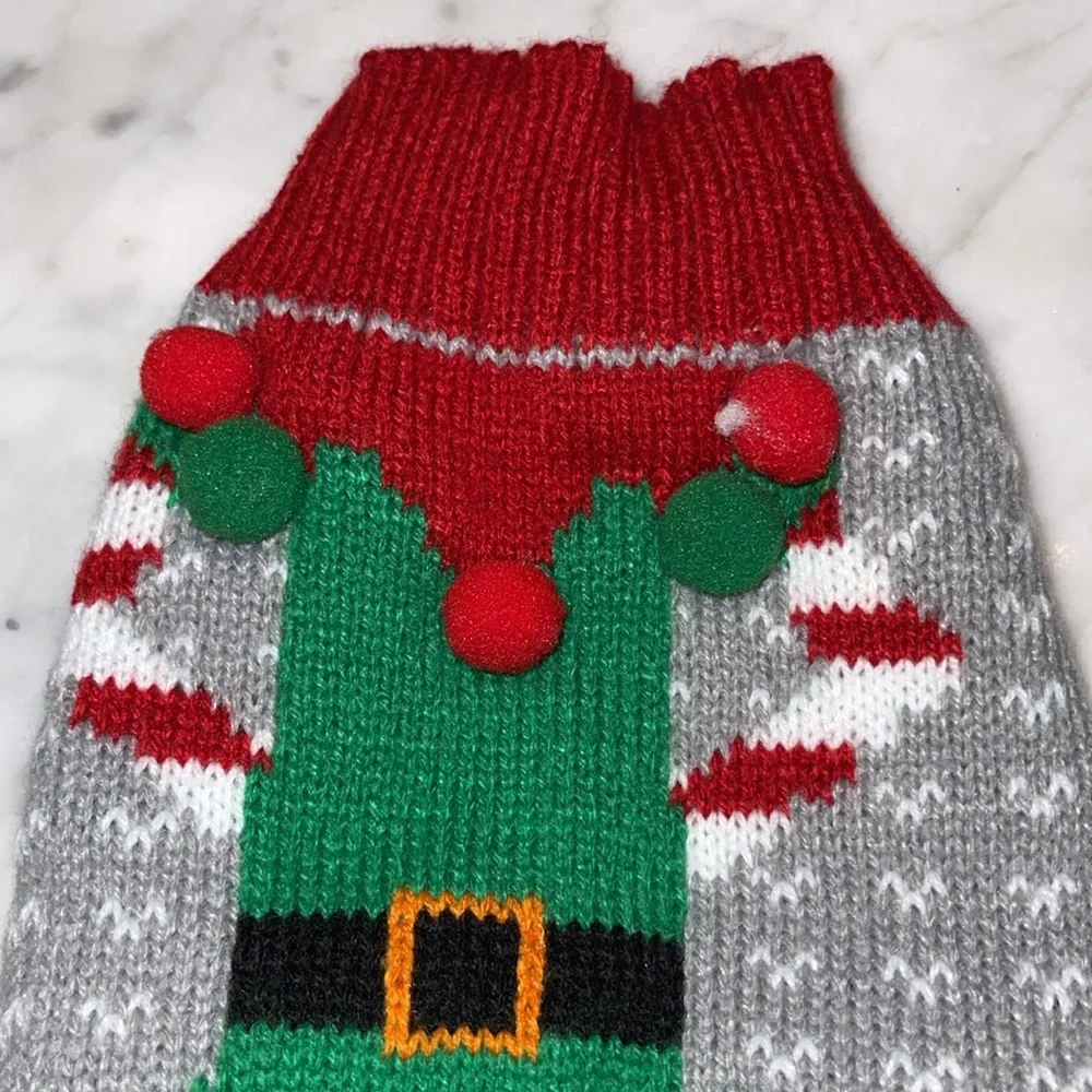 Small pet or dog sweater10”x 5”